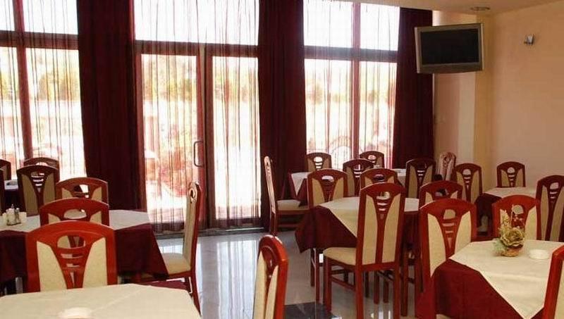 Hotel&Spamontenegro Rivijera ヴェレス レストラン 写真