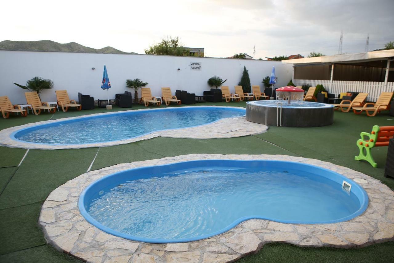 Hotel&Spamontenegro Rivijera ヴェレス エクステリア 写真
