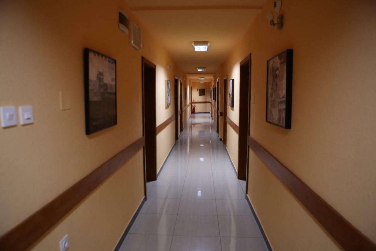 Hotel&Spamontenegro Rivijera ヴェレス エクステリア 写真